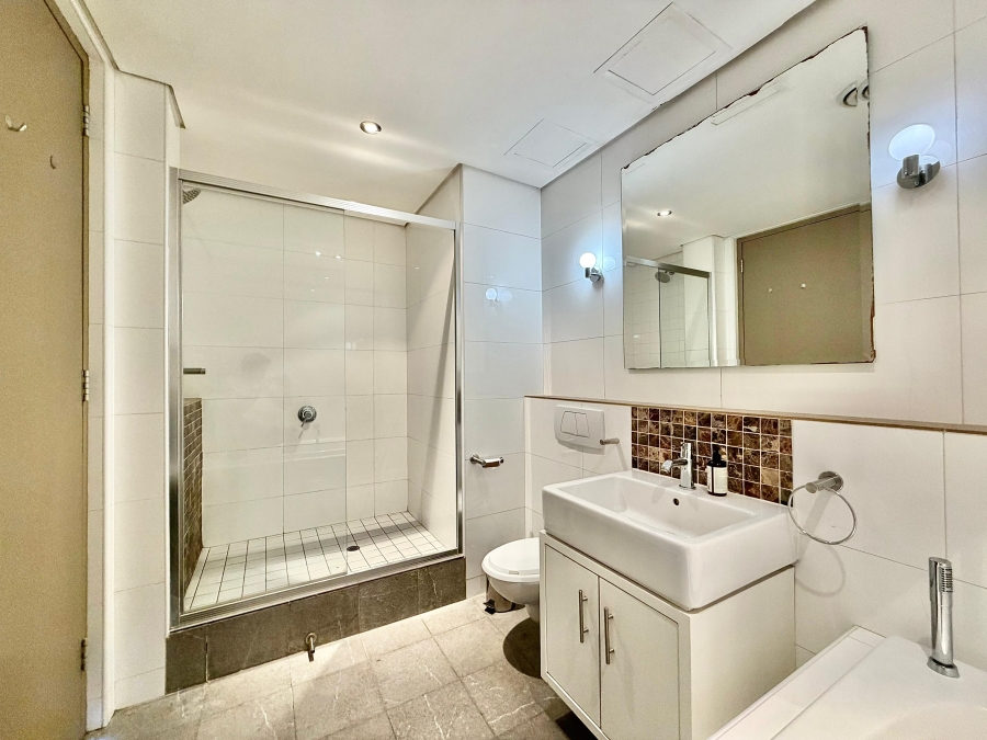 1 Bedroom Property for Sale in Cape Town City Centre Western Cape